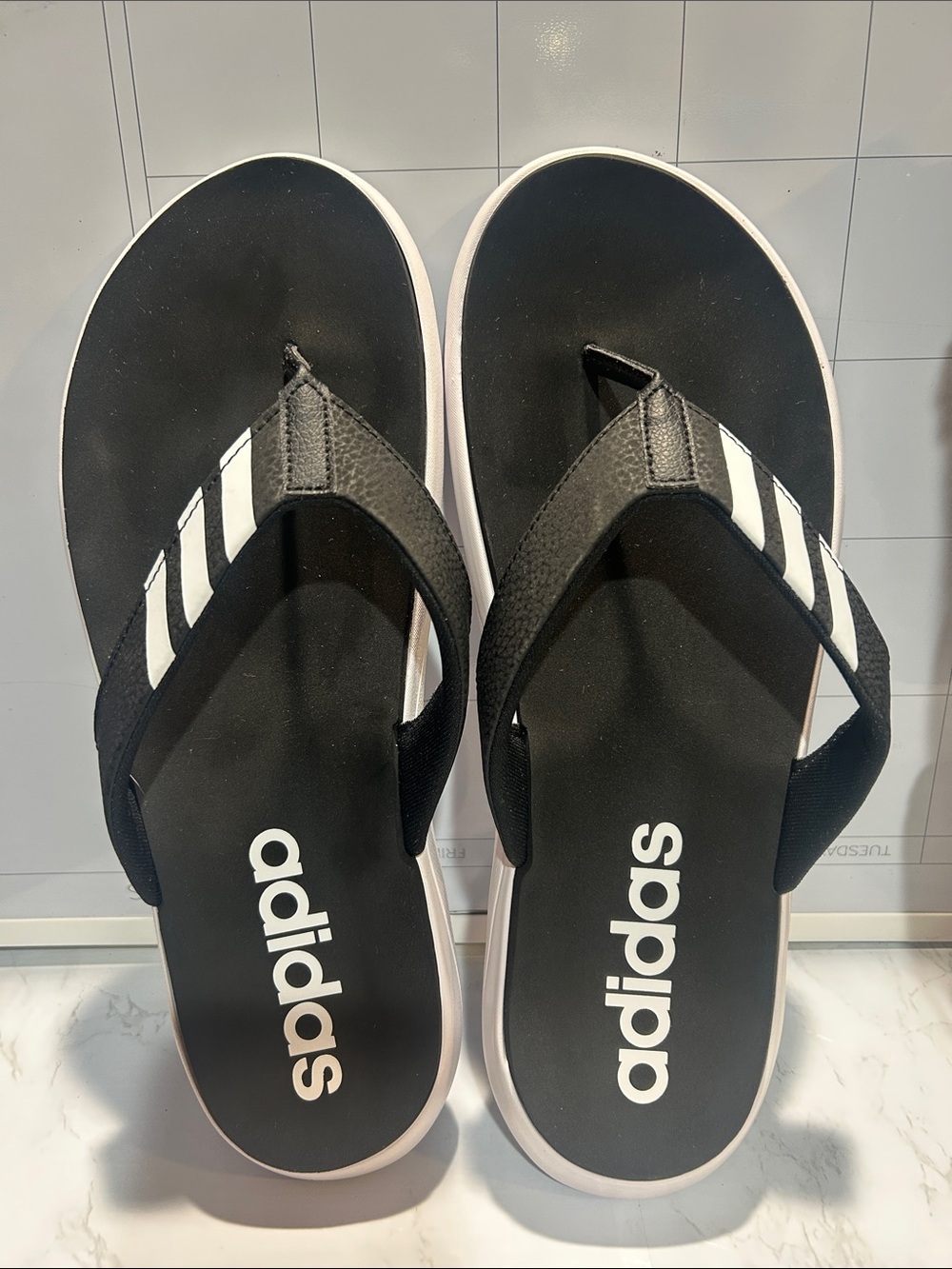 Adidas Comfort Flip Flops Black White Lightweight Sandals